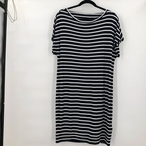 GAP Women’s NWT Navy/White Knee Length Dress With Opening in Back Size Small